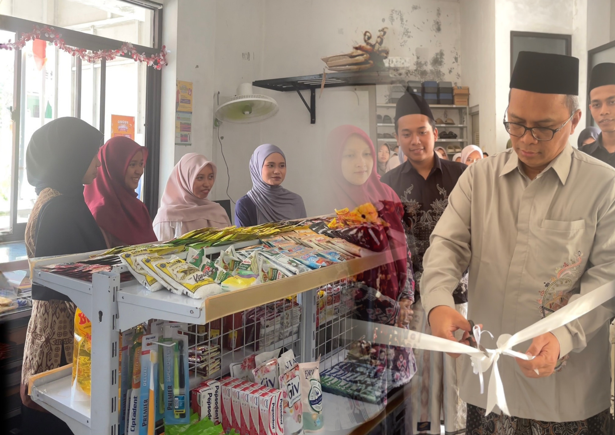 Dari Bakaran Sosis hingga QRIS: Cara Pesantren Besongo Jawab Tantangan Zaman